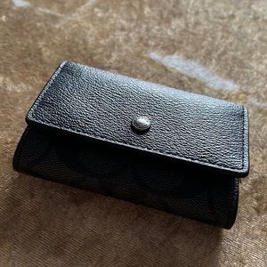 COACH 5 Ring Key Case